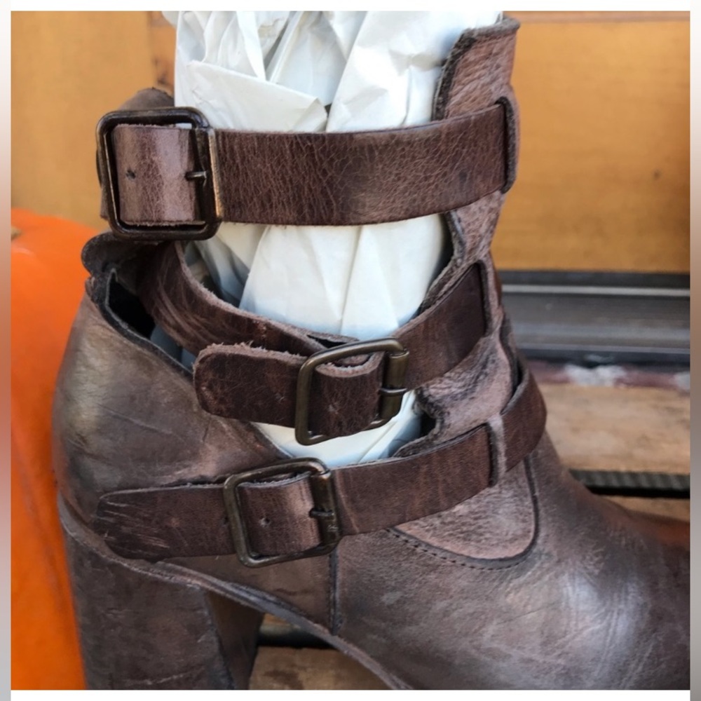 Freebird Teddy Heeled Boots 7 - Picture 7 of 12